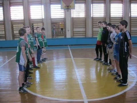 Футбол и зимой бывает Футбол и зимой бывает