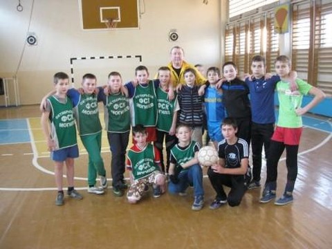 Футбол и зимой бывает Футбол и зимой бывает
