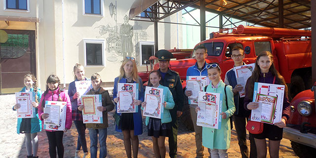 Подведение итогов городского конкурса творческих работ «Нет весенним палам!»