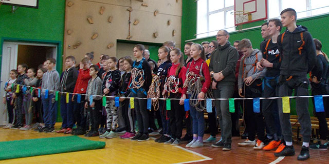 От перевалов к вершинам 2019