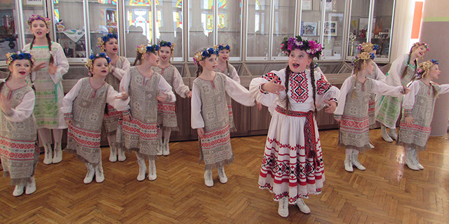 З любоўю да роднага слова